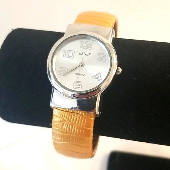 BIJOUX TERNER Ladies Cuff Bracelet Gold/Silver - Picture 1 of 5